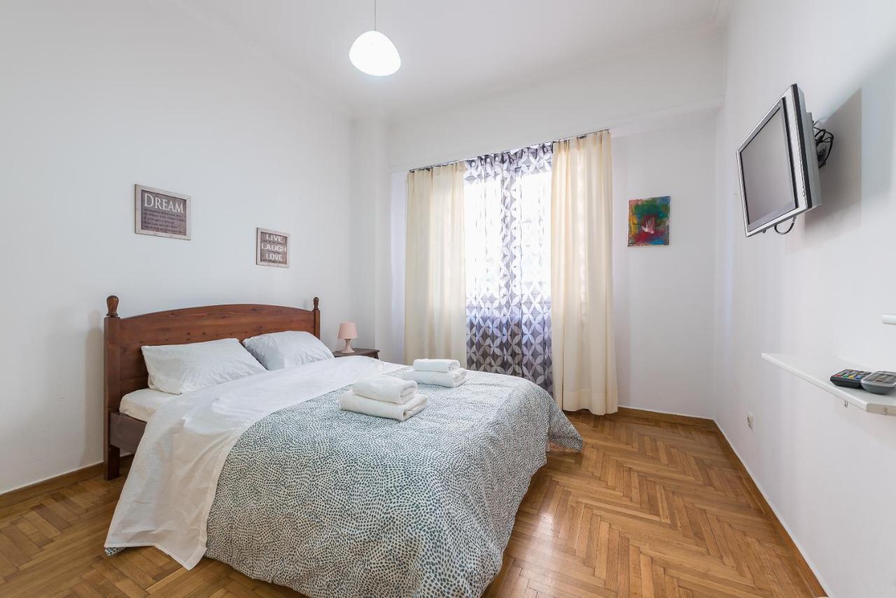 Pagkrati 2 Bedroom Apartment For 4 Persons Atenas Exterior foto